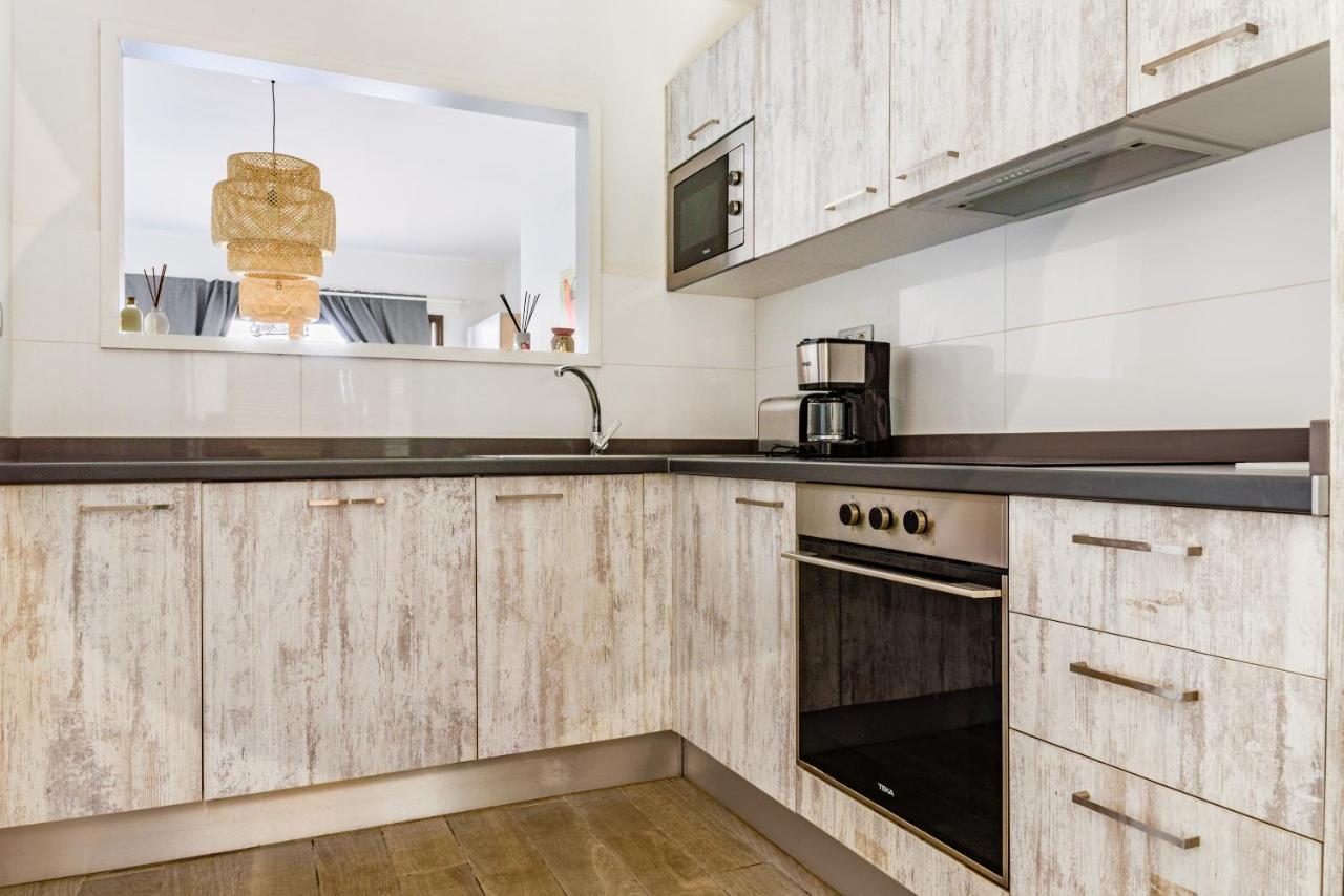 Apartment Modern In Residential Complex With Pools